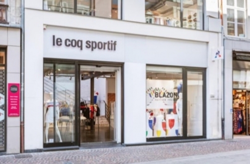 La boutique rue de Béthune, à Lille, occupée par Le Coq Sportif
