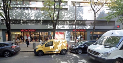 L'entrée du Monoprix, côté avenue Gambetta.