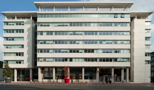 L'ancien siège lyonnais d'Orange, qui a aujourd'hui déménagé dans Sky 56. © Real I.S.