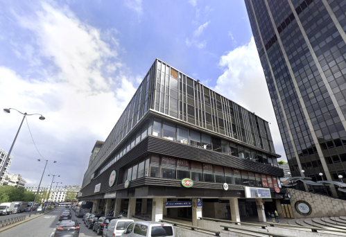 Le bâtiment du 17 Arrivée, à Paris Montparnasse