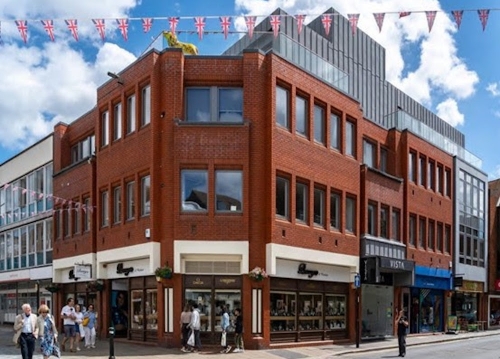 MNK One investit Windsor