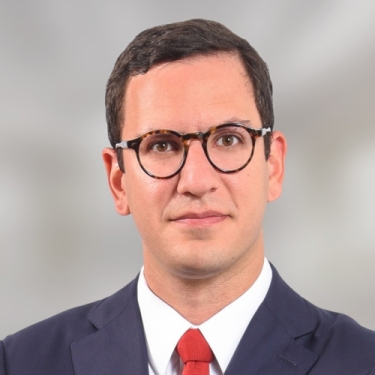 Alexios Theologitis, Clifford Chance