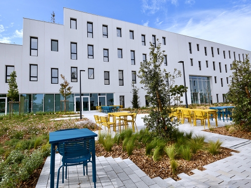 L'un des immeubles d'Air Parc One, à Montpellier. © AMG