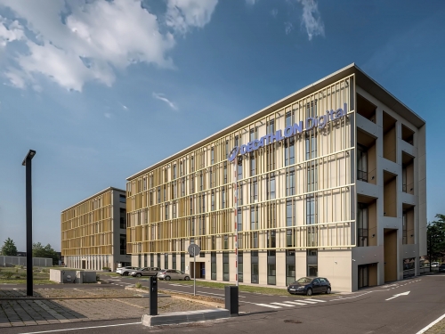 L'immeuble de bureaux Upline situé à Villeneuve-d'Ascq. 