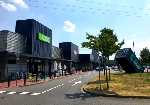Le Discount Center, à Corbeil-Essonnes (IDF). © Archidvisor