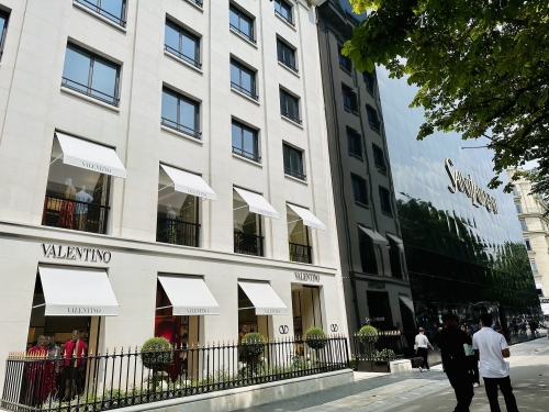 Les boutiques du 35 Montaigne. © CFNEWS IMMO