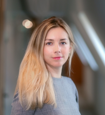 Amélie de Baudry d'Asson, Dentons