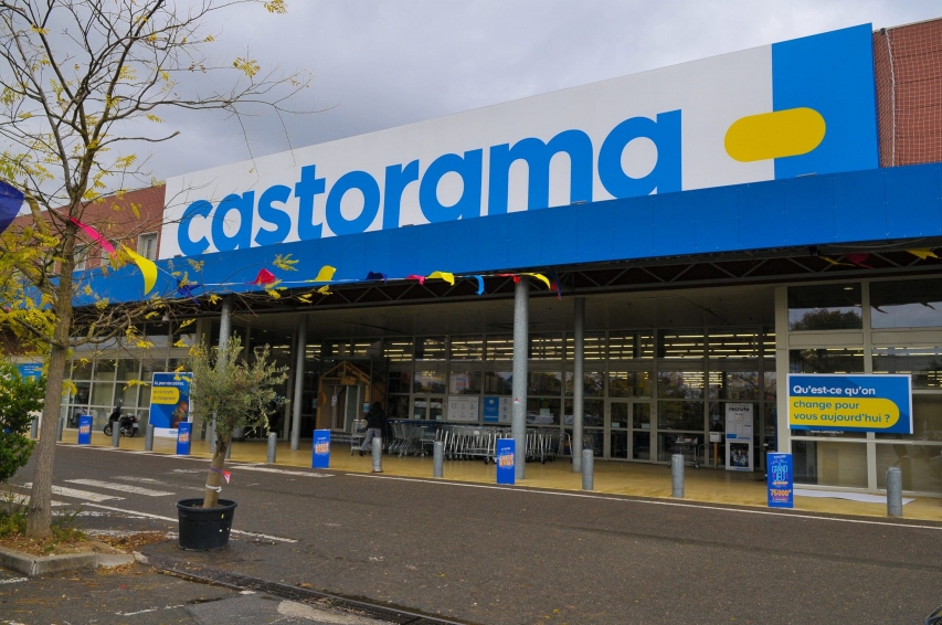 L'enseigne Castorama dans le retail park Alpha Park I. © DR 