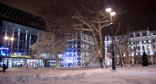 Le commerce prime se situe dans le Vörösmarty Square de Budapest