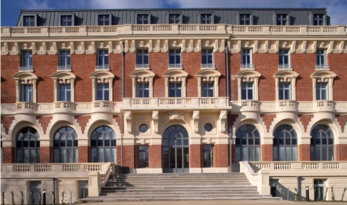L’Hôtel Royal de Maisons-Laffitte.