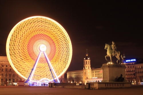 La grande roue de Lyon, sur la Place Bellecour de la capitale du Rhône