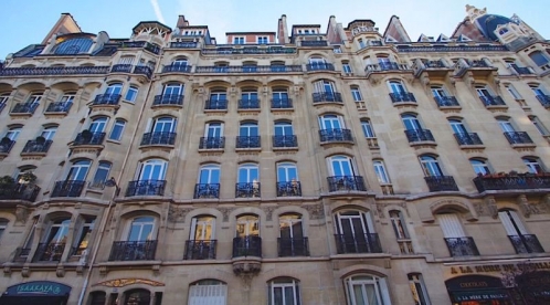 Le 105 Jouffroy d'Abbans, Paris 17.