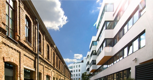 L'ensemble MQM à Vienne, le bâtiment 2 à gauche, 3 à droite