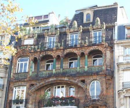 Le 7 avenue Rapp, construit en 1901 à Paris