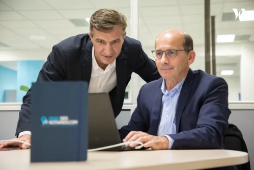 Patrick Mc Namara (à g.), fondateur de Quai des Notaires. 