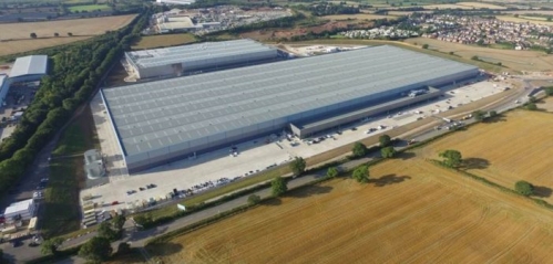 Le centre logistique d'Amazon à Bardon (UK).
