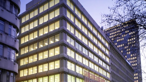 Le 13-17 Marnix à Bruxelles, qui accueille notamment le siège local de Deutsche Bank.