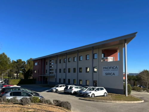 L'immeuble dans le parc de la Duranne à Aix-en-Provence