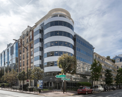 L'immeuble situé à l’angle de la rue Anatole France et de la rue Aristide Briand, à Levallois-Perret