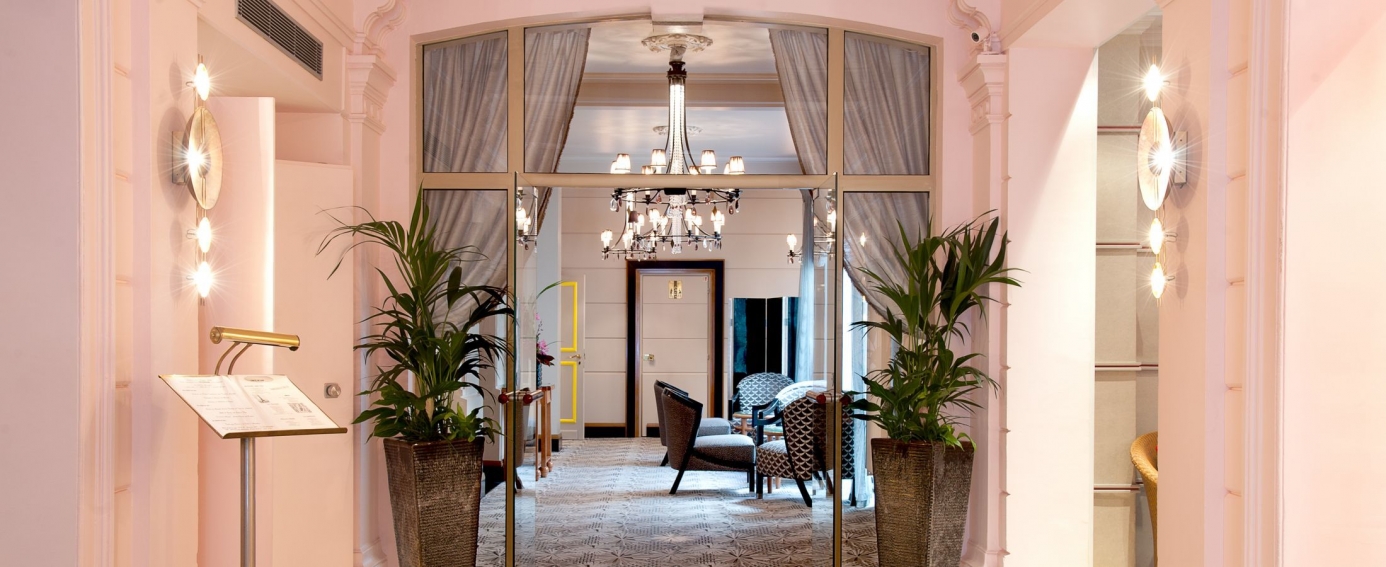 L'hôtel Le Cardinal dans le 9e arrondissement de Paris. 