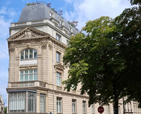 Le siège de Margiela, 12 place des États-Unis à Paris 16. © YMA Le siège de Margiela, 12 place des États-Unis à Paris 16. © YMA