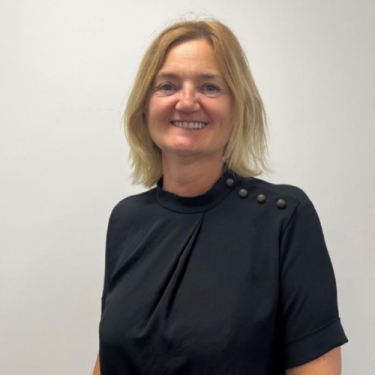 Isabelle Shalloe, Evolis