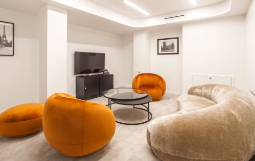 Optim a notamment aménagé le 42 Washington à Paris.