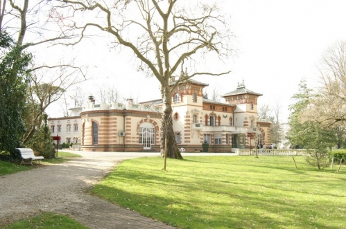 Le château Longues-Aygues, aménagé en établissement de soins de suite en alcoologie et en addictologie. DR 