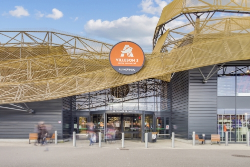 Le centre commercial Villebon 2, à Villebon-sur-Yvette.  