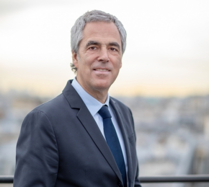 Emmanuel Launiau - Quartus  Emmanuel Launiau - Quartus