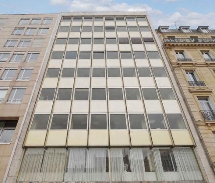 Le 113B avenue Charles de Gaulle, à Neuilly-sur-Seine.  Le 113B avenue Charles de Gaulle, à Neuilly-sur-Seine.