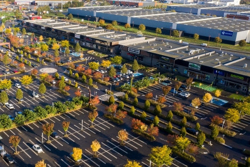 Le retail park Maison +. 