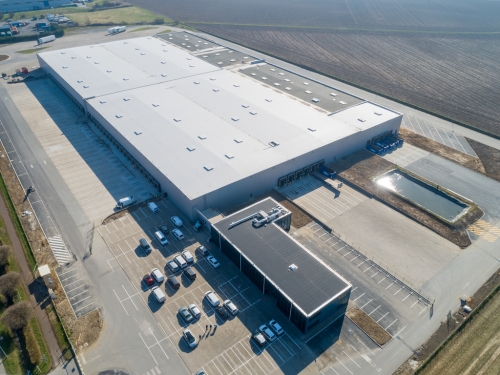 Le Mondial Relay à Harnes, près de Lille. 