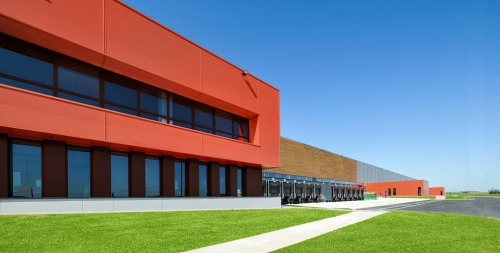 Le bâtiment réalisé par Panhard à Louvres et livré en septembre 2019. Le bâtiment réalisé par Panhard à Louvres et livré en septembre 2019.