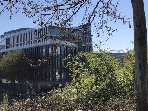 De nombreux défis naissent avec la crise pour les propriétaires de bureaux. © CFNEWS IMMO