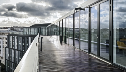 Les terrasses de l'immeuble Edo, à Issy-les-Moulineaux. © SCAU / Covivio