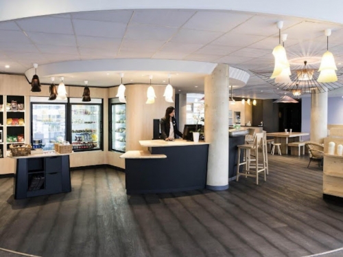 Le Novotel Suites Paris CDG Airport Villepinte. 