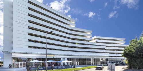 Keys REIM s'offre 20 pieds d'immeuble du complexe Les Allées Montaury, à Anglet.