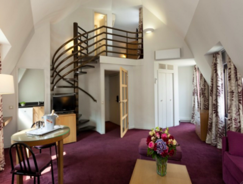 Les Hôtels du Roy, le pôle qui intéresse particulièrement Colony Capital et AccorHotels