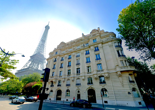 L'îlot Chirac à Paris, plus de 10 000 m2 au pied de la Tour Eiffel. © Google Maps