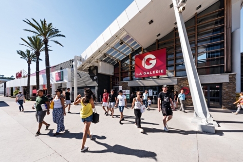 Vue extérieure de l'hypermarché Géant Casino de Marseille-La Valentine.