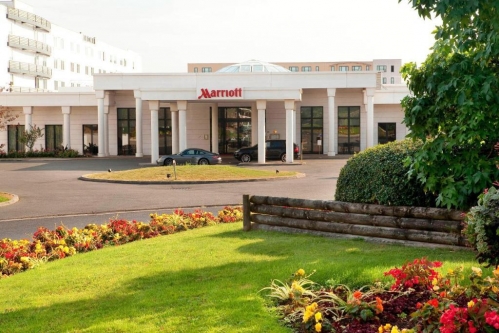 Le Marriott Charles de Gaulle Airport. 