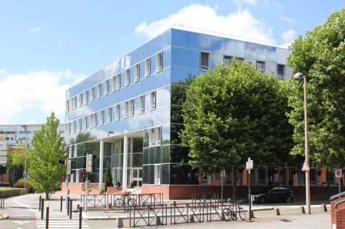 L'Équinoxe 1 à Guyancourt, proche de Saint-Quentin-en-Yvelines. © DBX Conseil