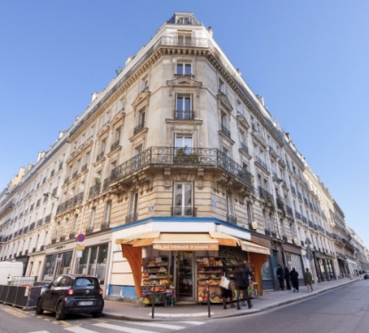 L'immeuble de logements du 7 rue d'Assas, à Paris 6.  L'immeuble de logements du 7 rue d'Assas, à Paris 6.