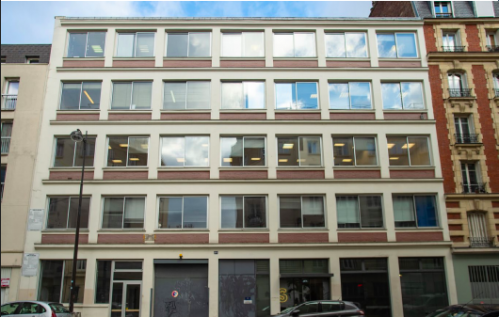 Le 40-42 rue la Folie Régnault à Paris. Le 40-42 rue la Folie Régnault à Paris.