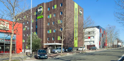 La façade du B&B Hotels du Bourget en Île-de-France. © B&B Hotels