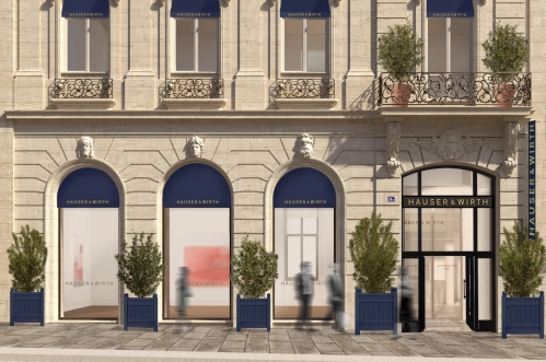 La façade de la galerie Hauser & Wirth au 32 François 1er à Paris. 