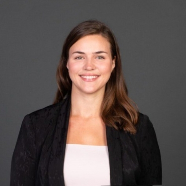 Emilie Rees, Dla Piper Emilie Rees, Dla Piper
