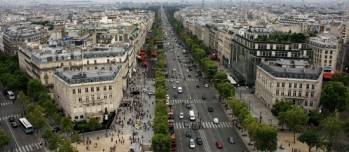 L'avenue des Champs-Élysées à Paris.