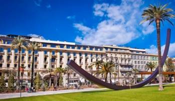 L'extérieur de l'hôtel Plaza à Nice, dans le top 3 des majeures transactions hôtelières du S1 2020. © The Dedica Anthology